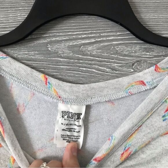 PINK VS long sleeve gray top candy cane‎ rainbow hearts women XL - Picture 2 of 4